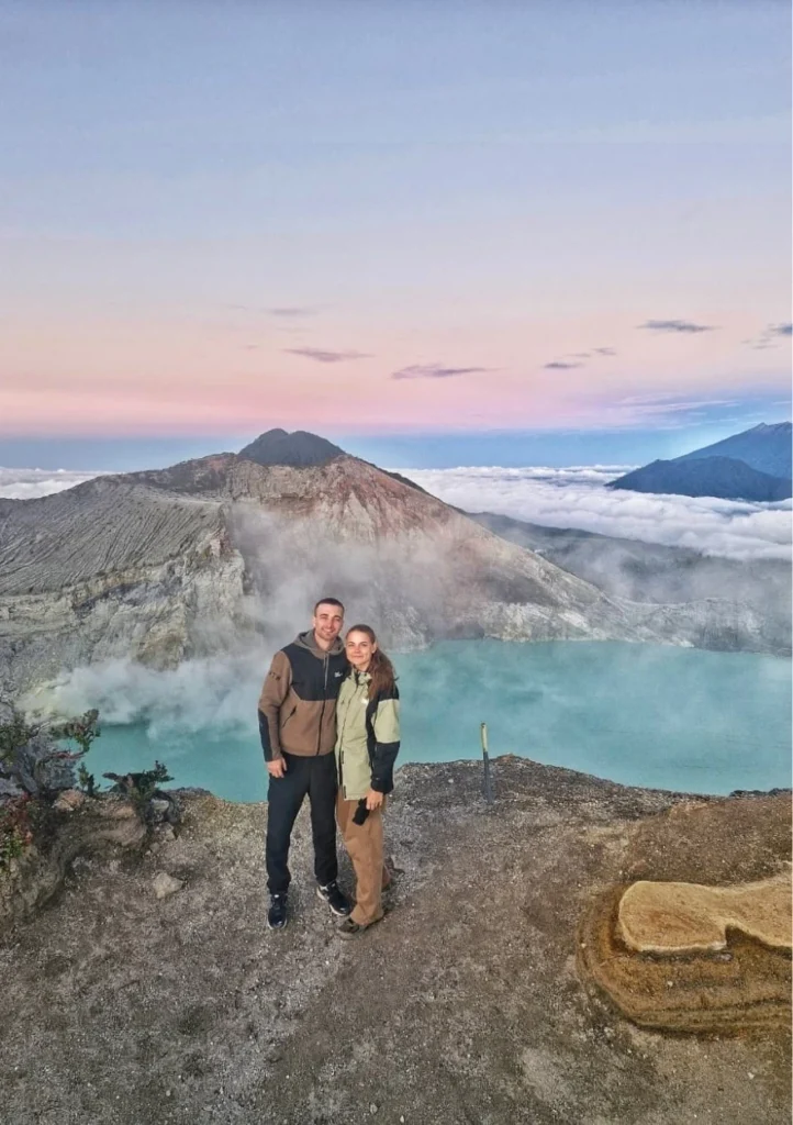 DMB Indonesia Tour DMB Indonesia Tour: Luxury Indonesia Tour & Bespoke Travel Home DMB INDONESIA TOUR