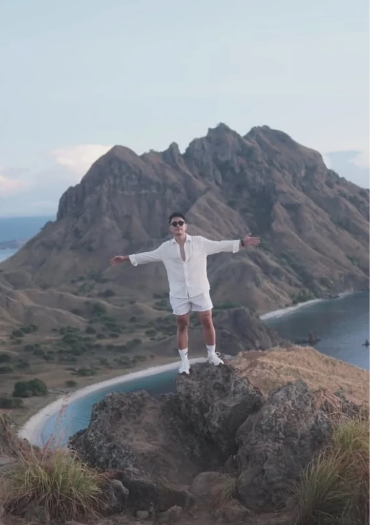 DMB Indonesia Tour DMB Indonesia Tour: Luxury Indonesia Tour & Bespoke Travel Home DMB INDONESIA TOUR