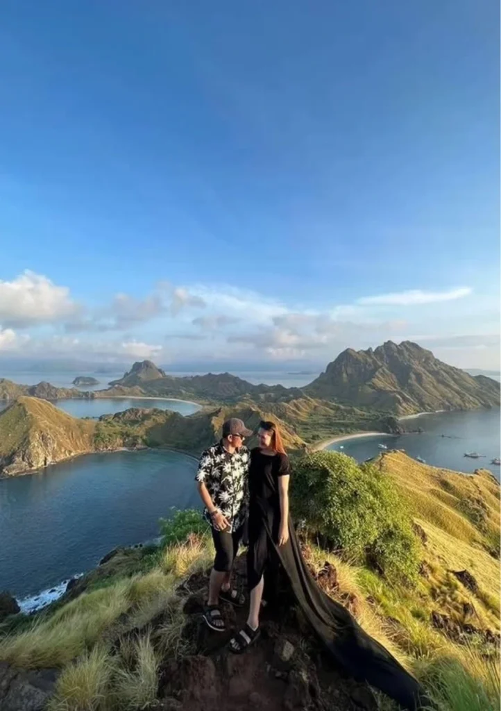 DMB Indonesia Tour DMB Indonesia Tour: Luxury Indonesia Tour & Bespoke Travel Home DMB INDONESIA TOUR